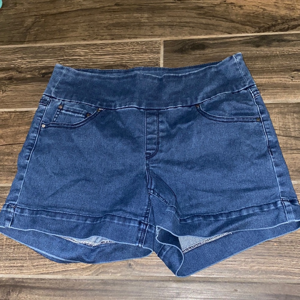 Elastic Band Shorts